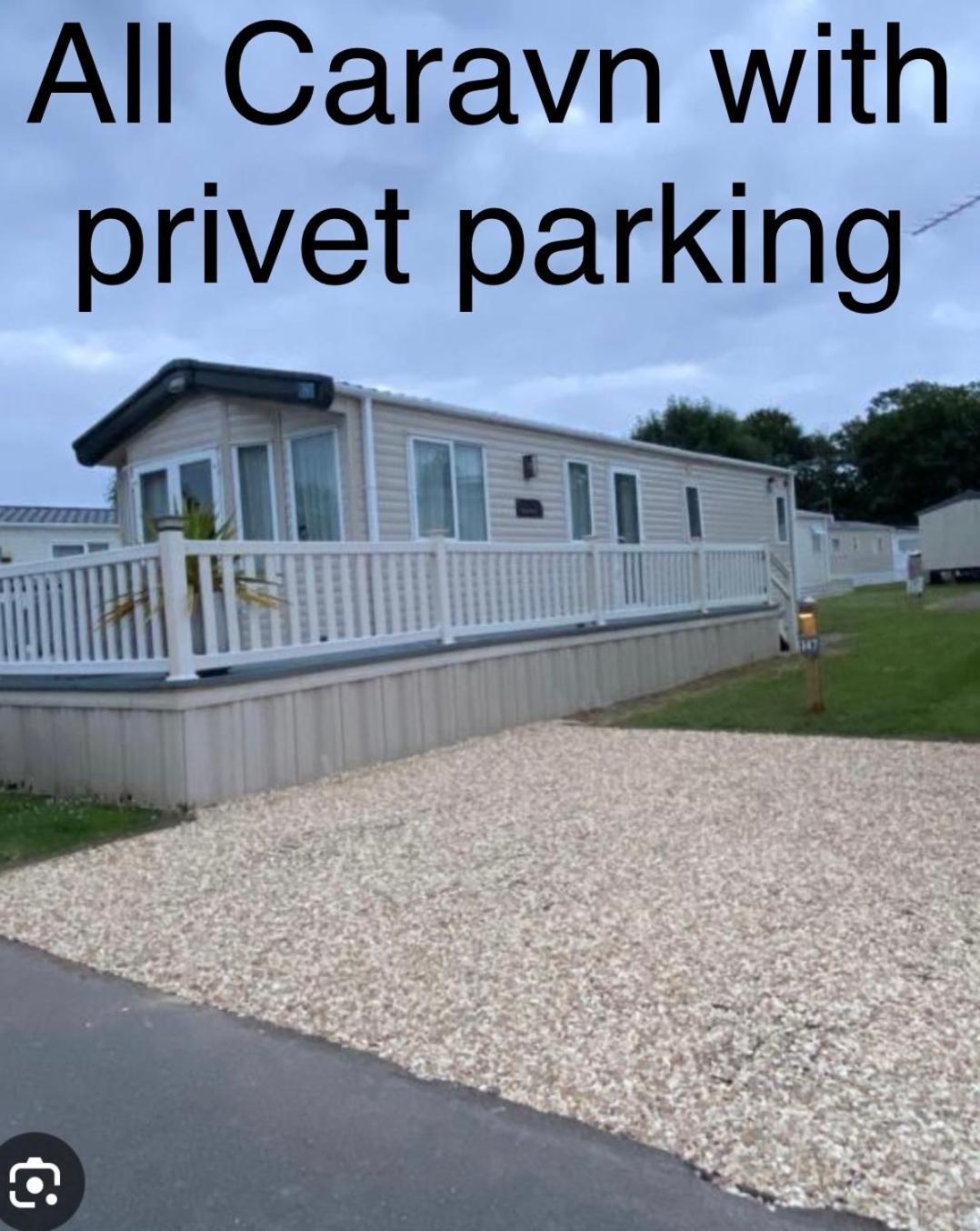 Forest Beach Bashley Park Sway Exterior photo